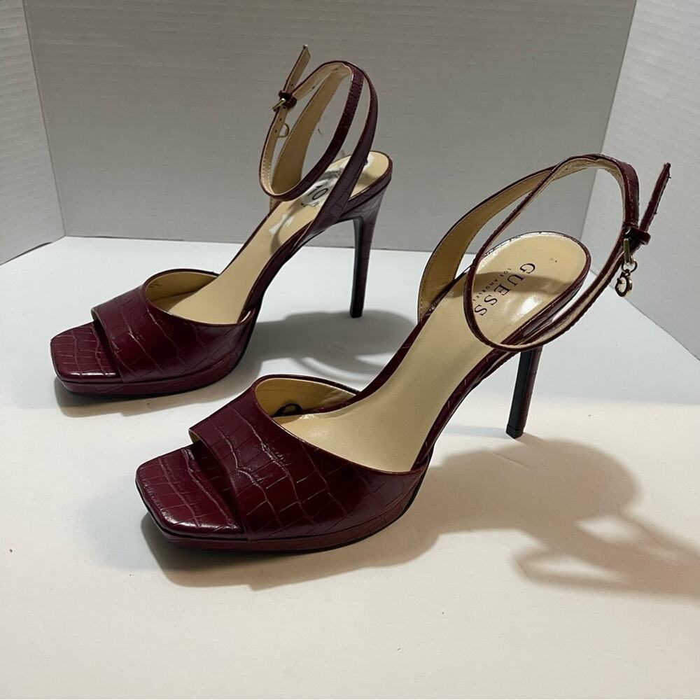 Guess‎ tafton red heels size 10